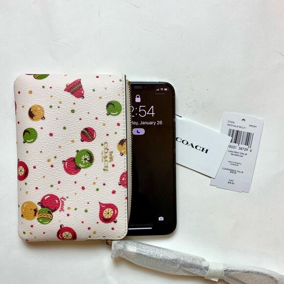 Corner Zip Wristlet With Ornament Print Printed coated canvas and smooth leather - Picture 8 of 15